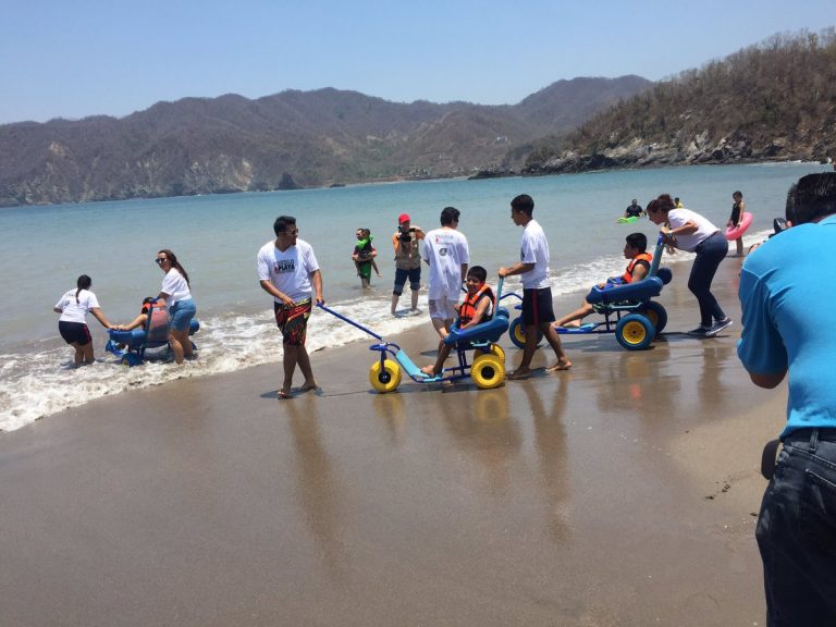 Cuastecomates, la playa más inclusiva del mundo… ¡Y está en México!