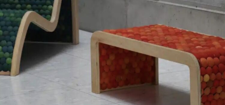 Muebles hechos de pelotas de tenis